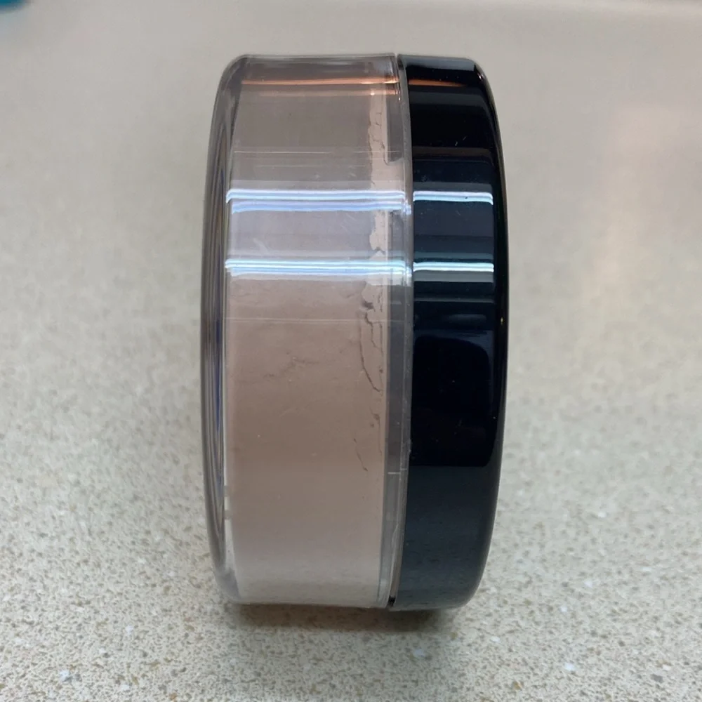 NEW Revlon Colorstay Blot Mattifying Setting Powder - Picture 3 of 3